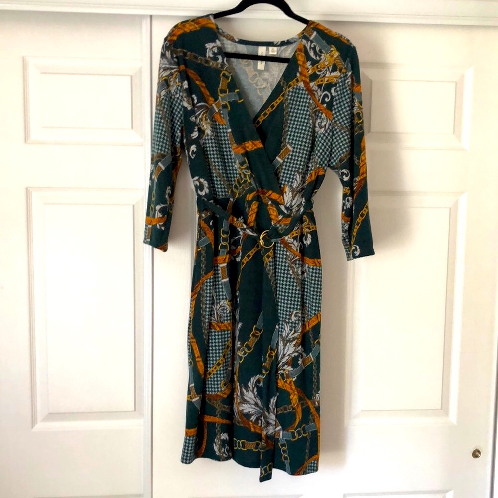 Gorgeous belted 3/4 sleeve dress